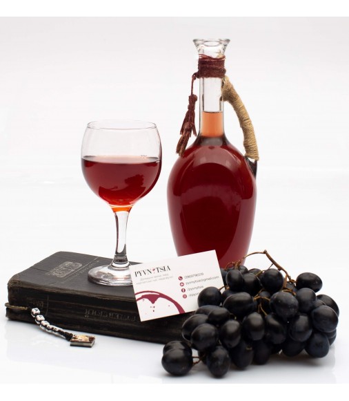 Красное полусухое вино из сорта Пино Нуар "Розе"